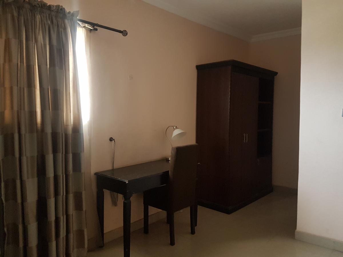 Grand Bank Link Hotel Otta Exterior photo