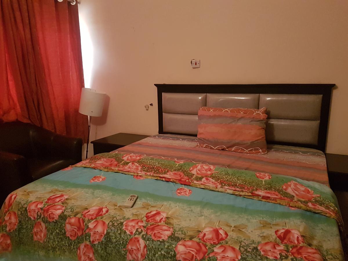 Grand Bank Link Hotel Otta Exterior photo